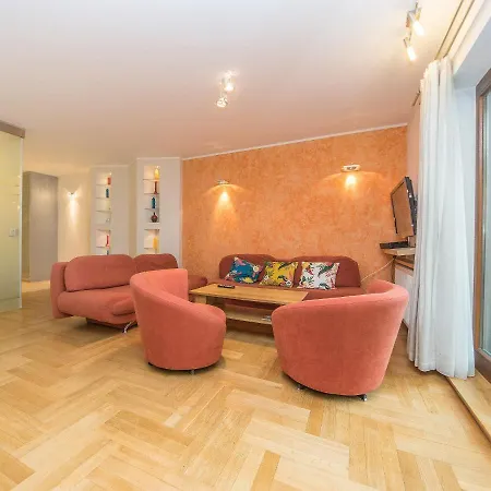 Comfort Apartments Chopina Apartament *